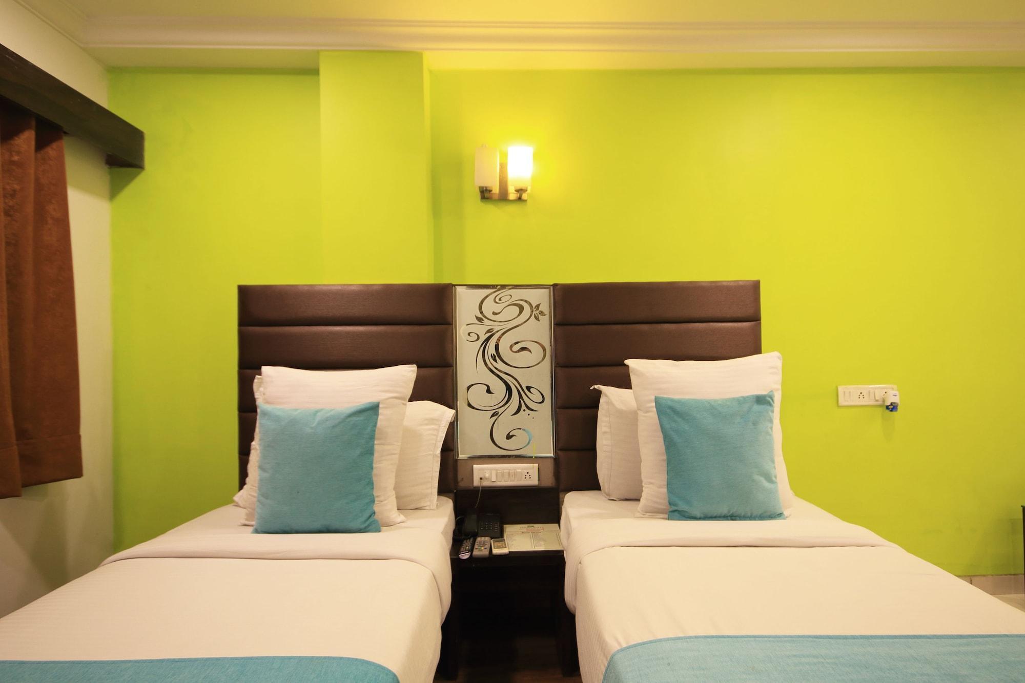 Fabhotel Kadamb Inn Ahmadábád Kültér fotó