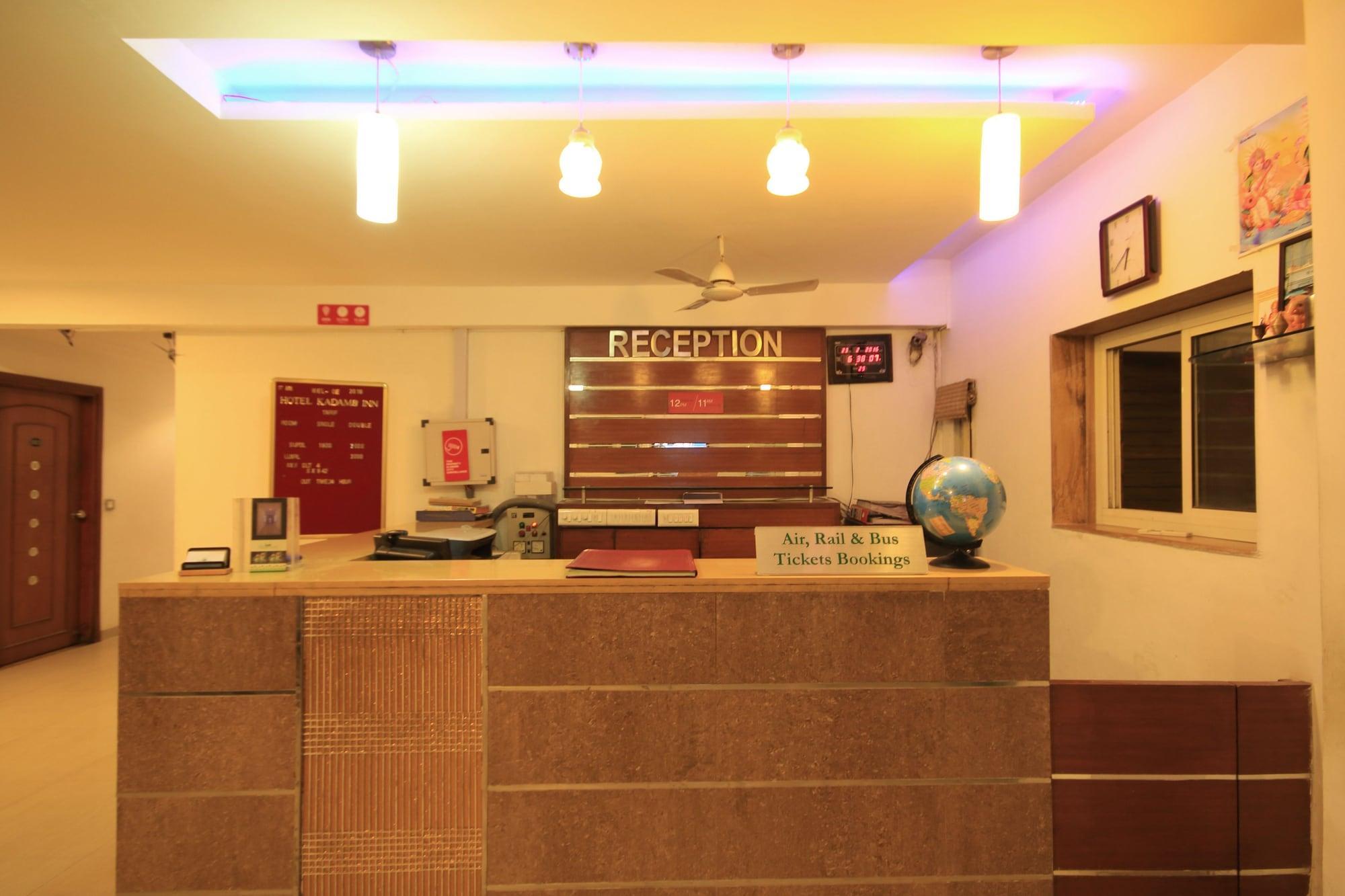 Fabhotel Kadamb Inn Ahmadábád Kültér fotó