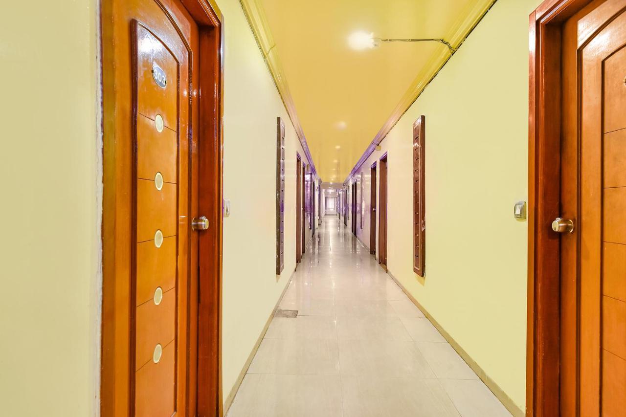 Fabhotel Kadamb Inn Ahmadábád Kültér fotó