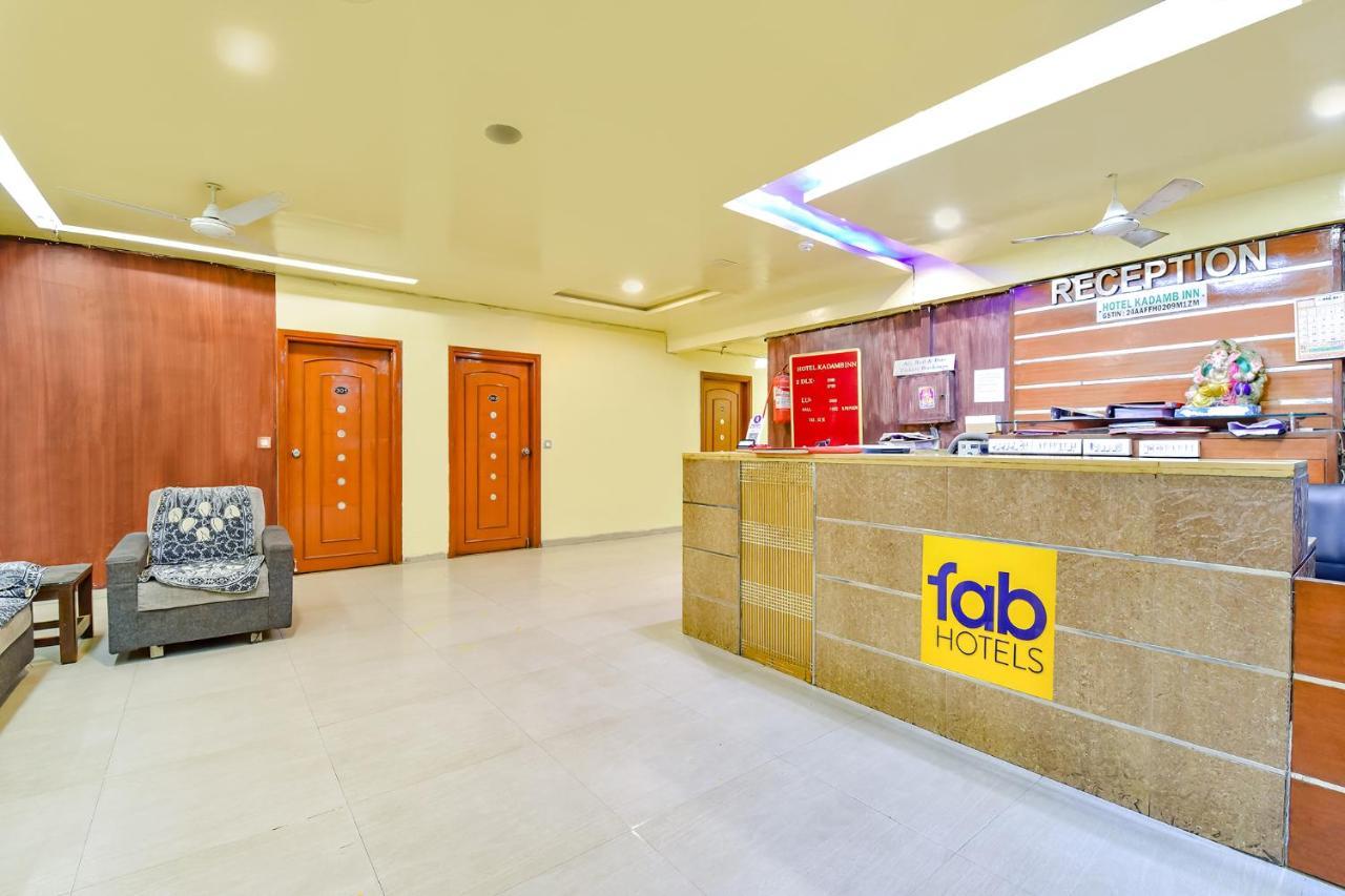 Fabhotel Kadamb Inn Ahmadábád Kültér fotó